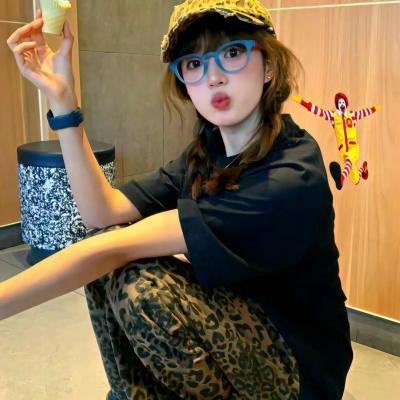 重生玄学千金后：前任哭了